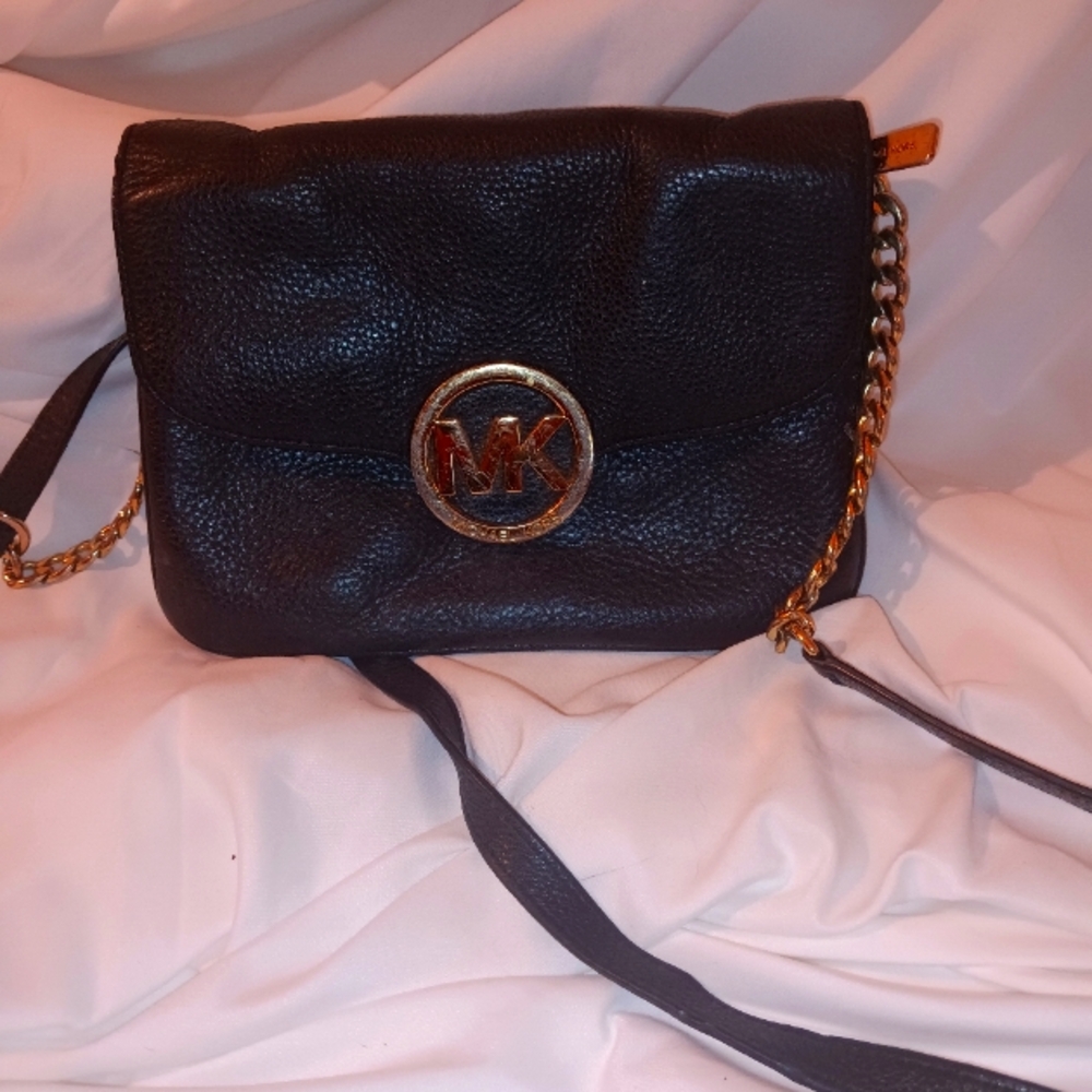 Michael kors cross body